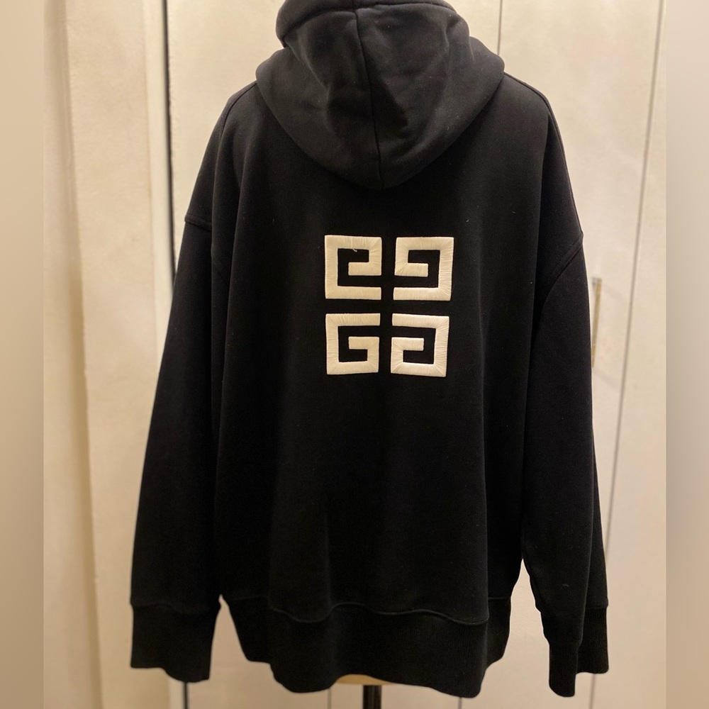 GIVENCHY 4G Logo Hoodie - Picture 5 of 10